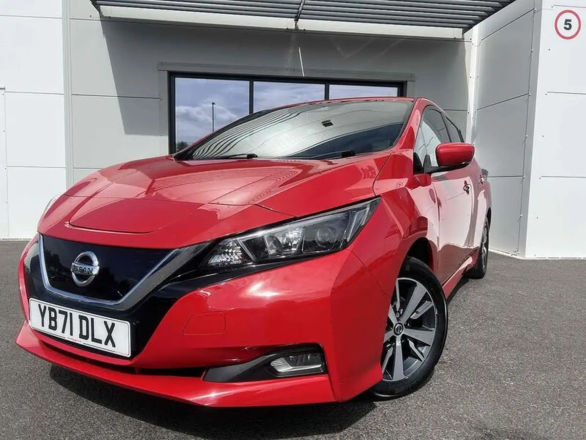2021-nissan-leaf-e-acenta-big-30