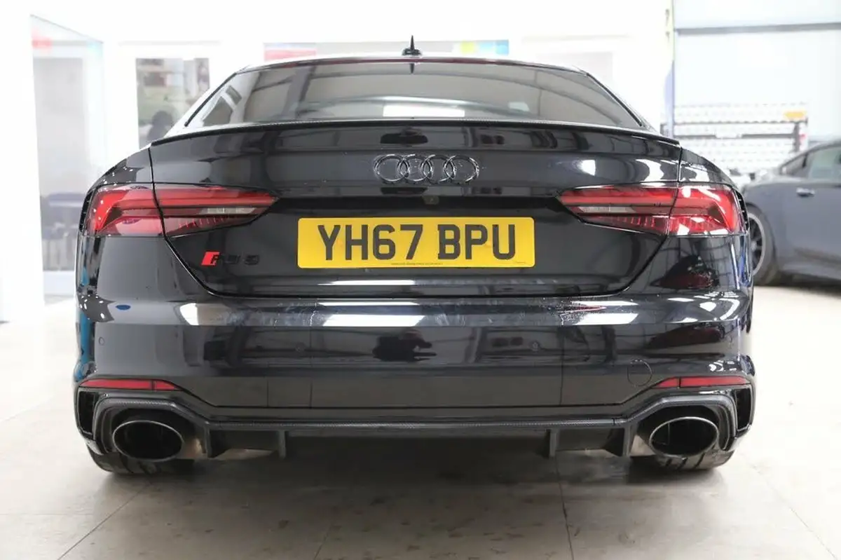 2017-audi-rs5-29-tfsi-quattro-big-18