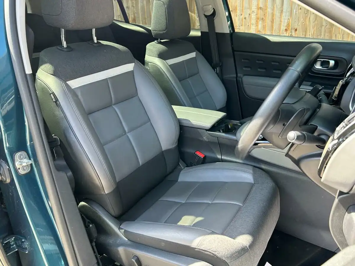 2019-citroen-c5-aircross-16-puretech-flair-plus-big-2