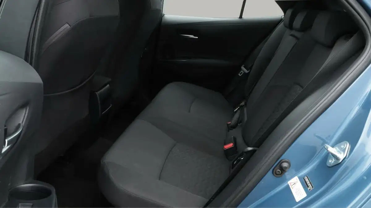 2021-toyota-corolla-18-vvt-i-icon-tech-spare-wheel-hatchback-5d-big-16