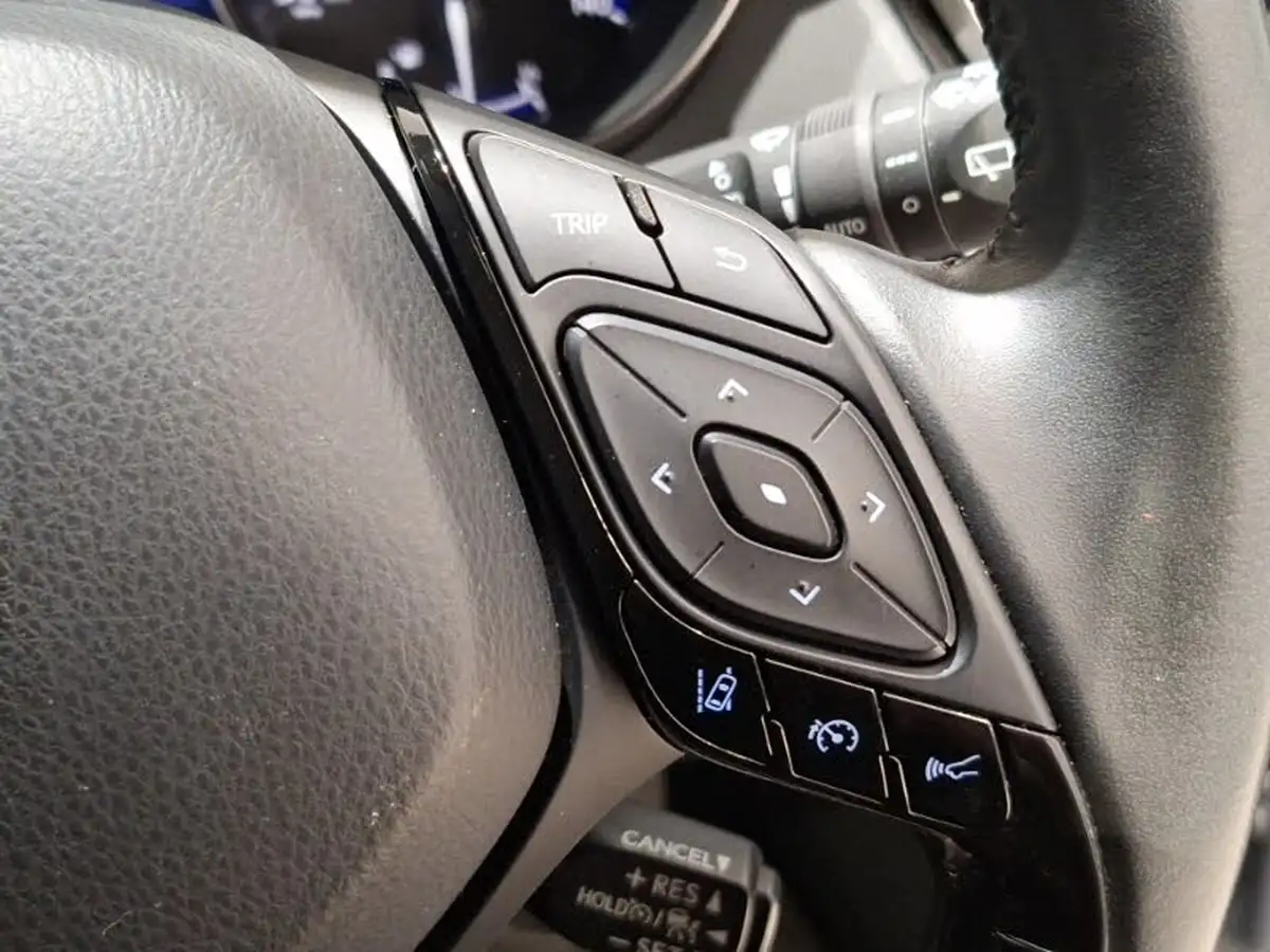 2020-toyota-c-hr-18-vvt-i-design-big-12
