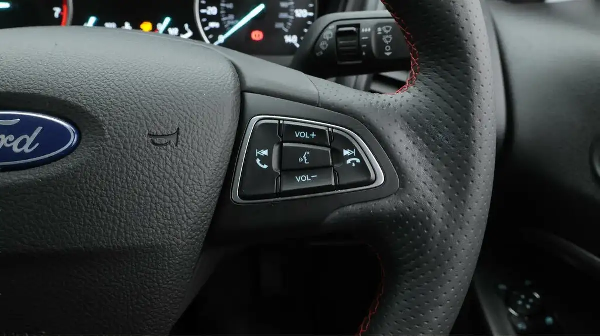 2022-ford-ecosport-10t-st-line-125ps-big-24