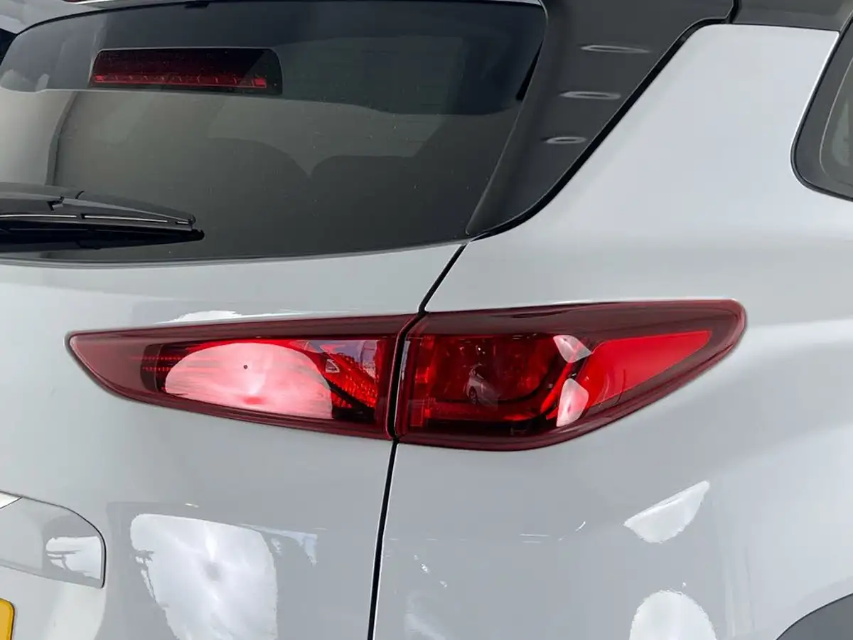 2021-hyundai-kona-16-gdi-premium-hybrid-smart-sense-big-9