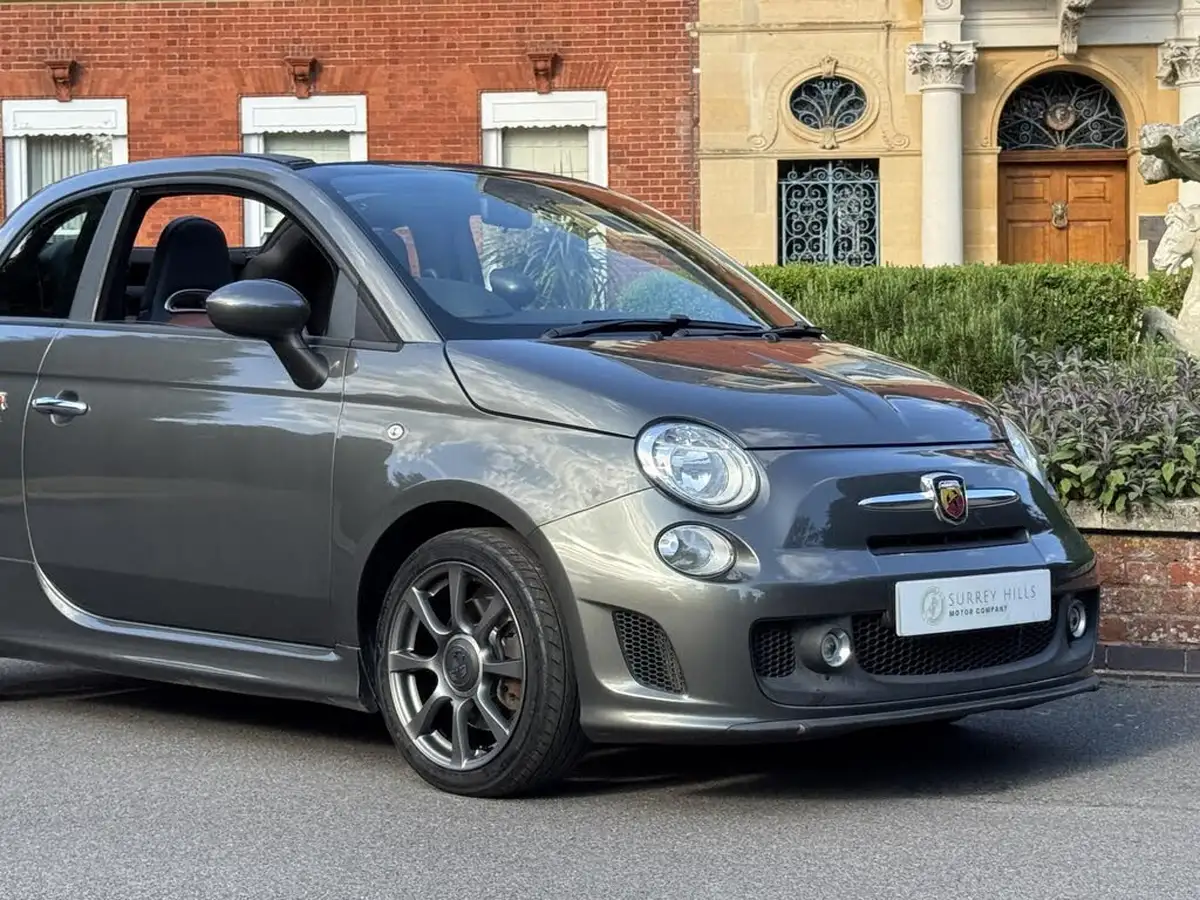 2016-abarth-500c-14-tjet-595c-big-22