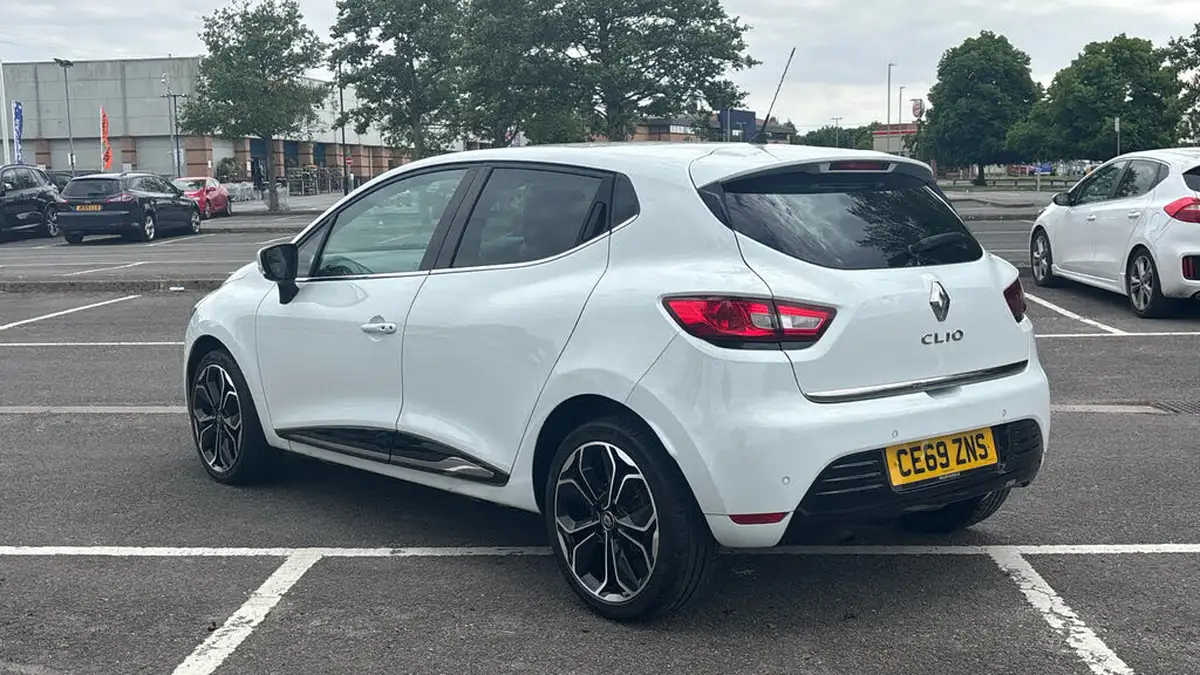 2019-renault-clio-09-tce-iconic-90ps-big-4