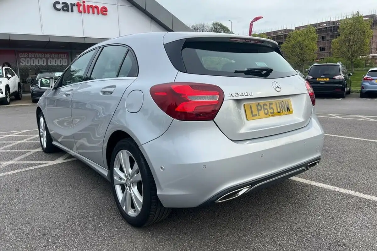 2016-mercedes-benz-a-class-21d-a200d-sport-premium-plusss-big-16