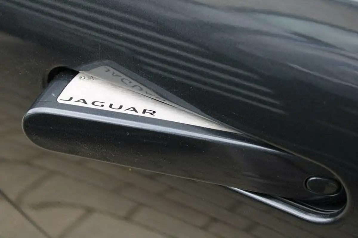 2016-jaguar-f-type-30-v6-sc-s-awd-convertible-auto-big-45