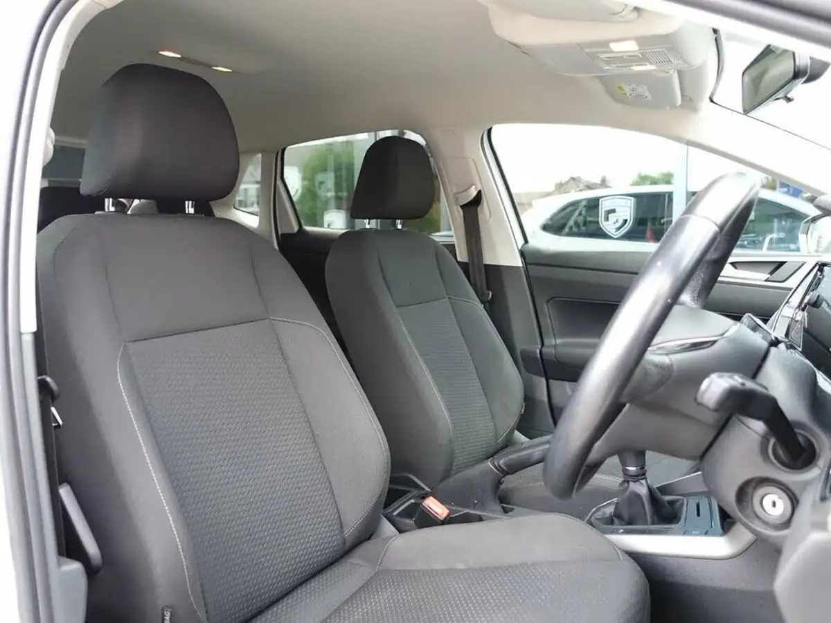 2020-volkswagen-polo-10-tsi-match-big-2