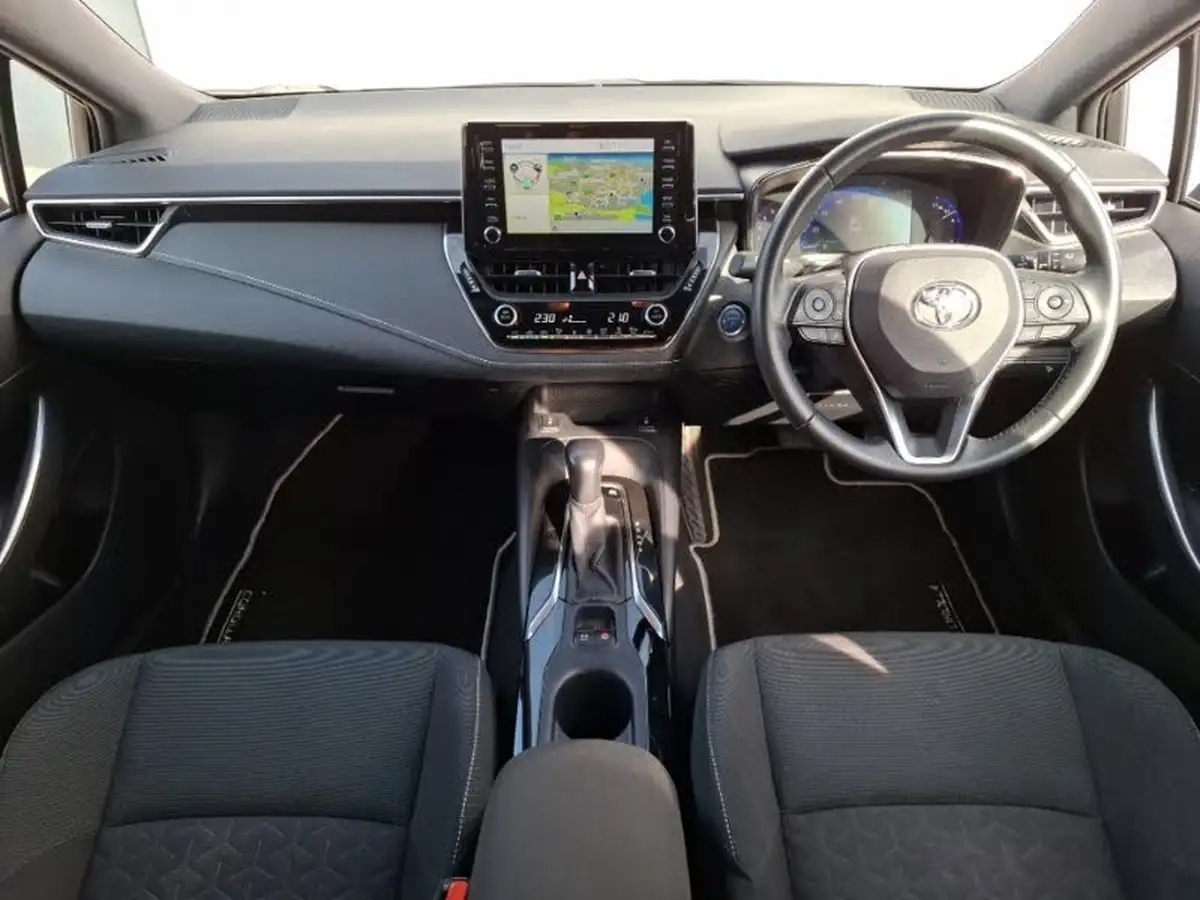 2020-toyota-corolla-18-vvt-i-design-spare-wheel-hatchback-5d-big-2