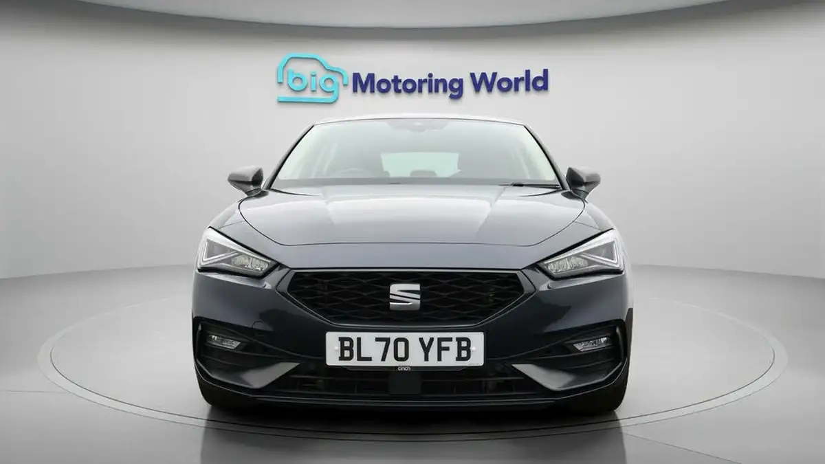 2020-seat-leon-14-e-hybrid-fr-hatchback-big-1
