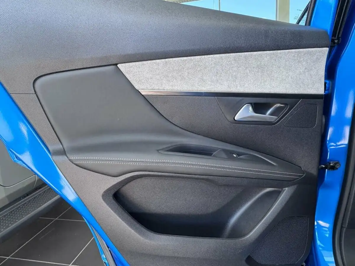 2021-peugeot-3008-suv-12-puretech-gt-big-25