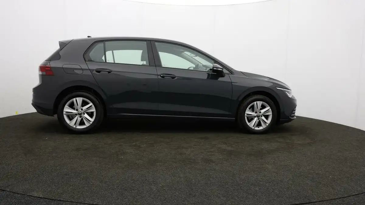2022-volkswagen-golf-20tdi-life-hatchback-big-29