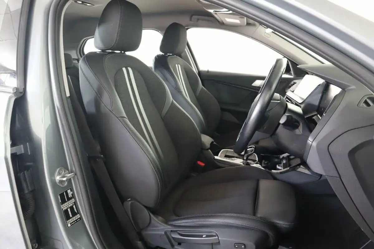 2023-bmw-1-series-15-118i-sport-dct-big-14