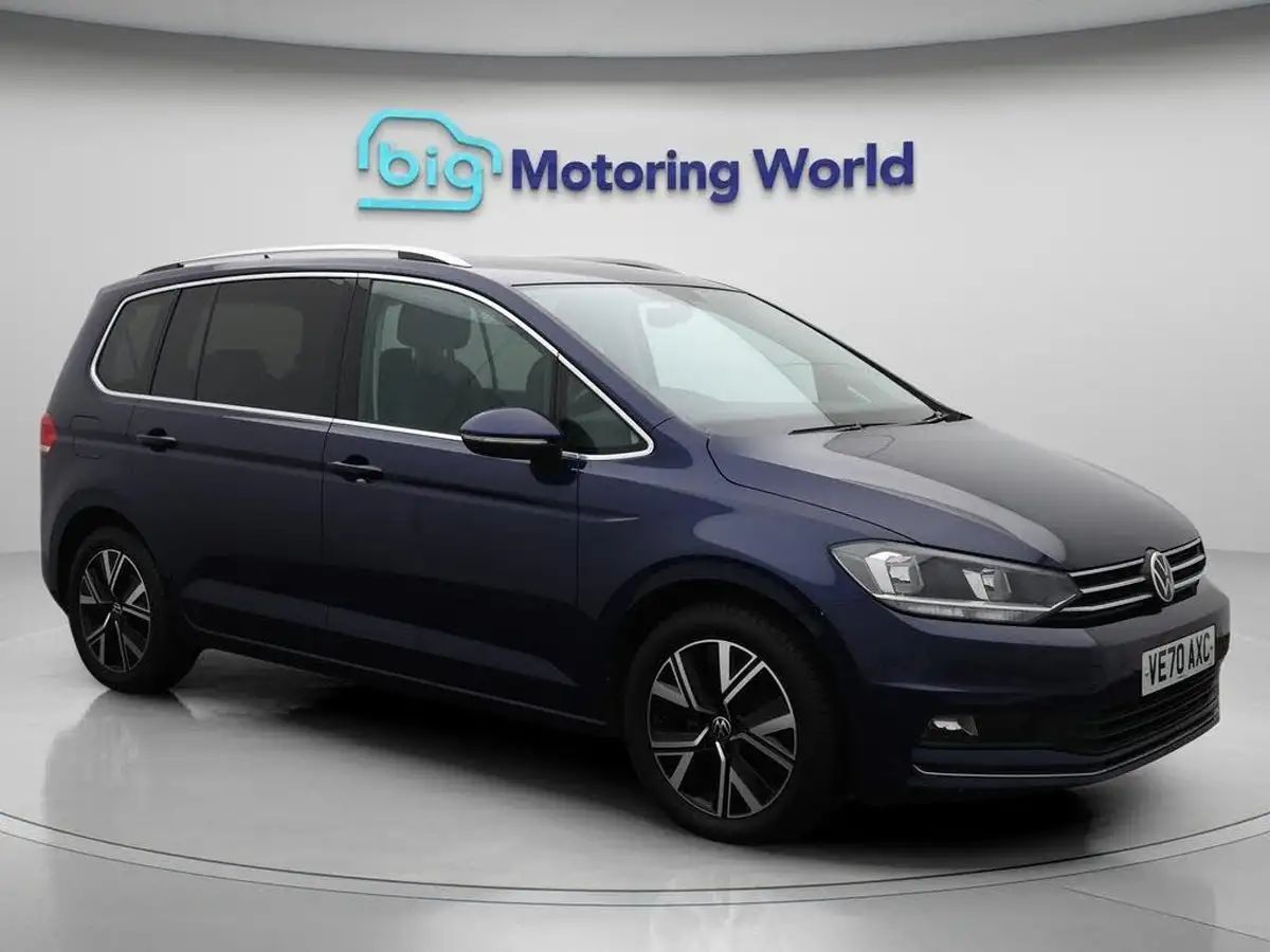 2020-volkswagen-touran-15-tsi-sel-dsg-big-0