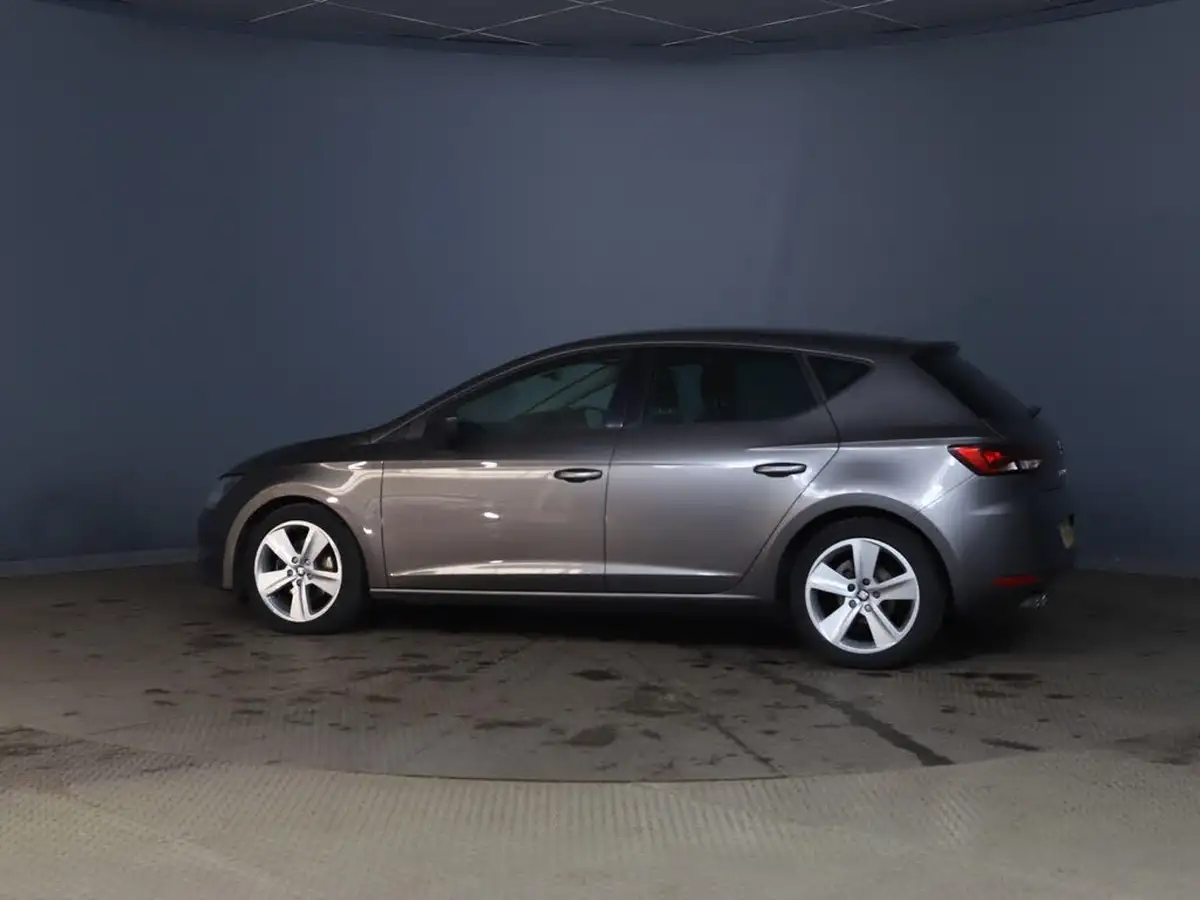 2016-seat-leon-14-fr-tech-pack-ecotsi-hatchback-5d-1395cc-big-2