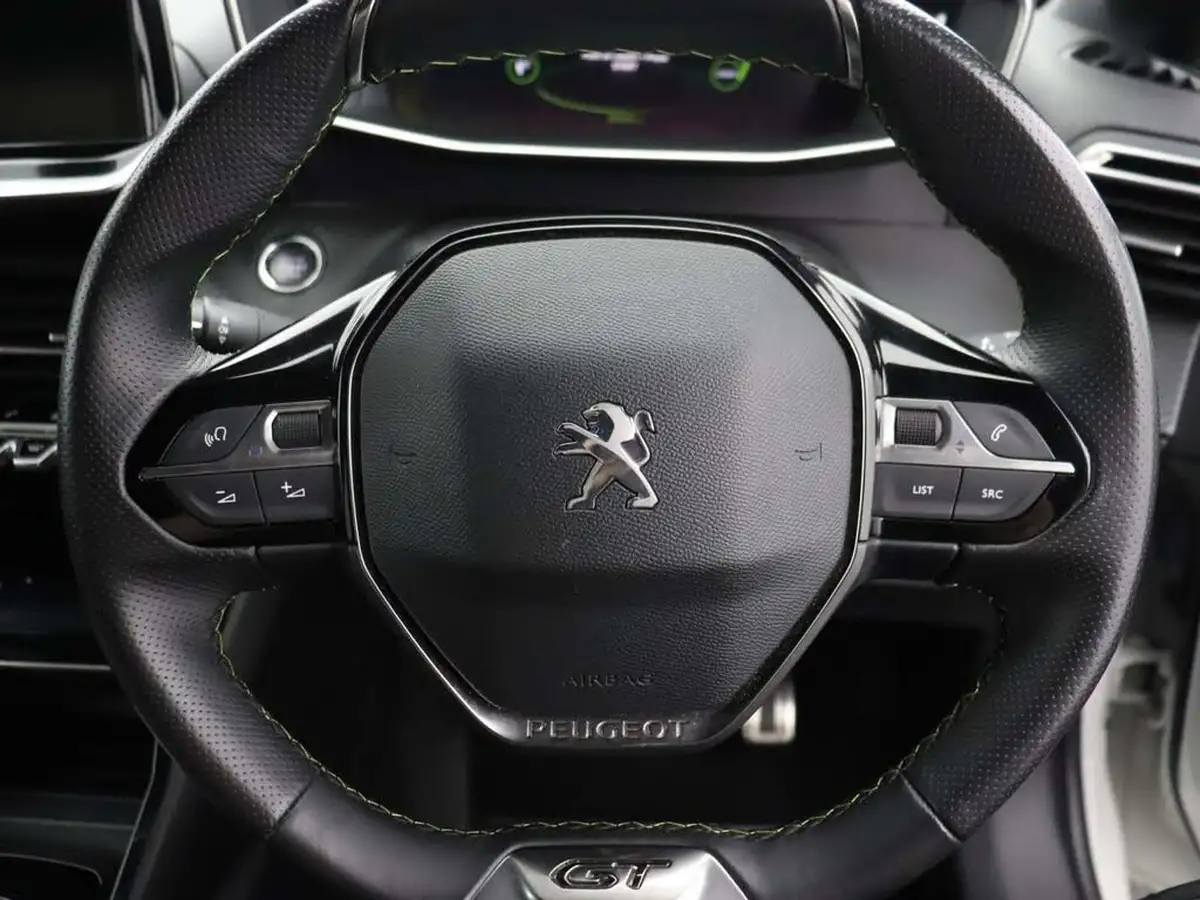 2022-peugeot-208-12-puretech-gt-premium-100bhp-big-34