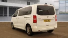 2021-toyota-proace-verso-15d-shuttle-l1-small-3