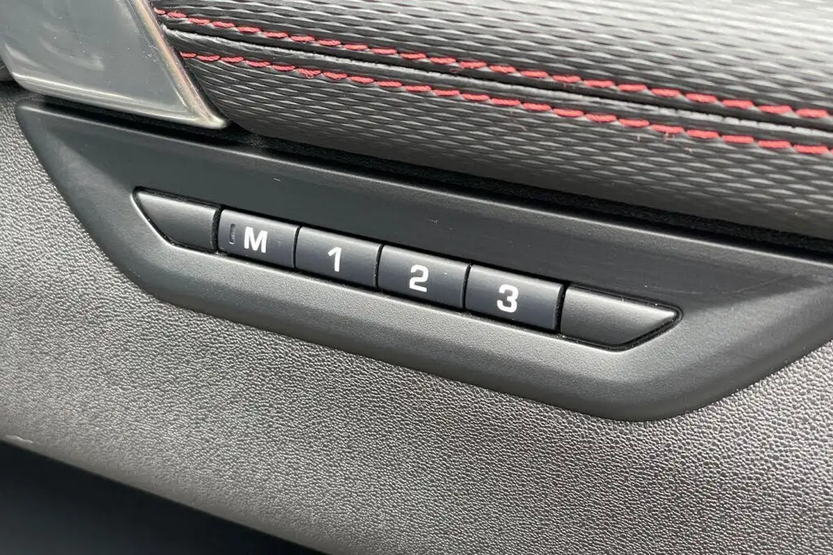 2022-land-rover-discovery-sport-20-d200-r-dynamic-se-big-55