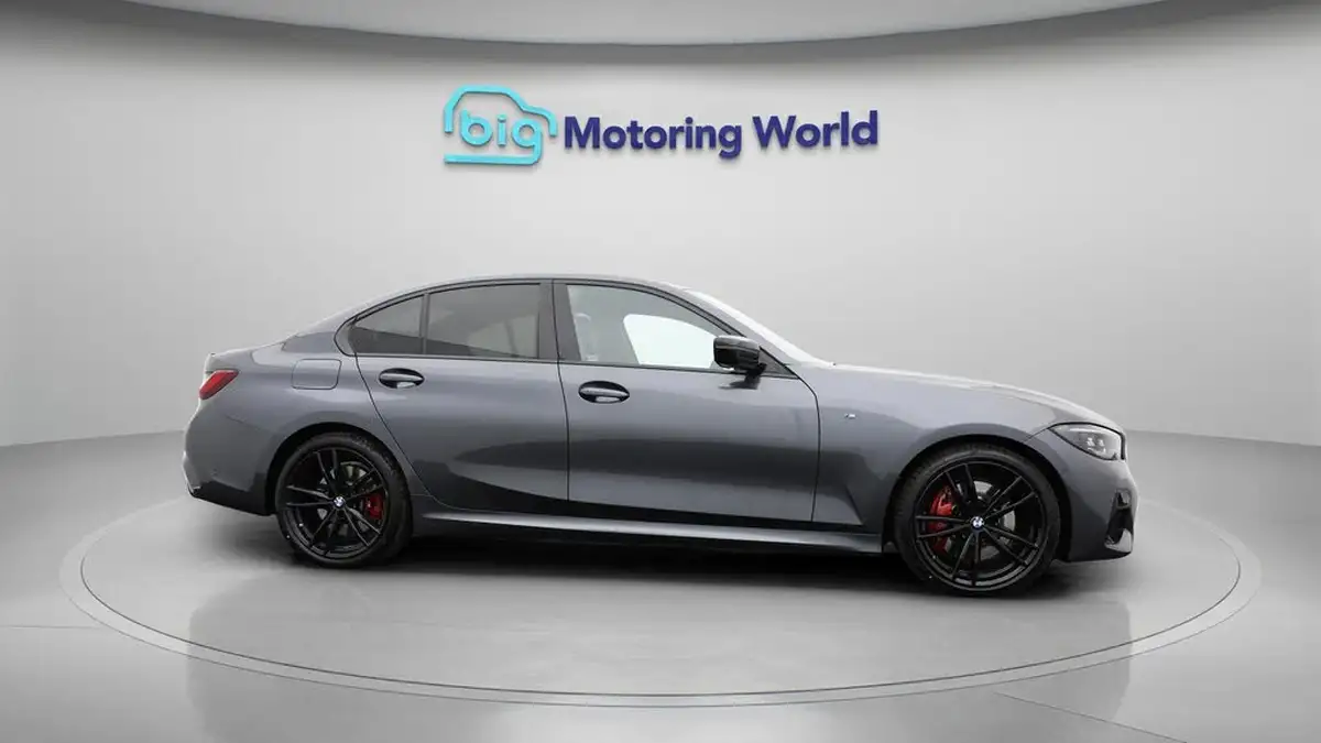 2022-bmw-3-series-30td-m340d-xdrive-saloon-4d-big-7