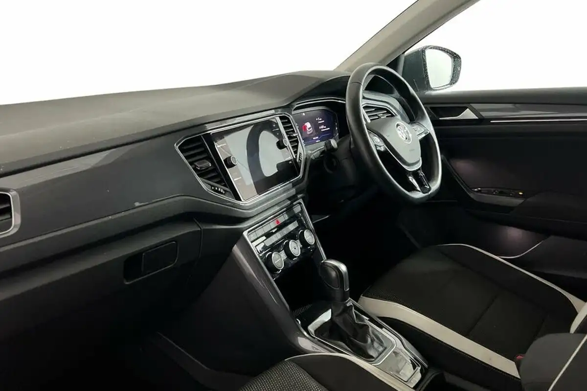 2021-volkswagen-t-roc-15-tsi-sel-dsg-big-10