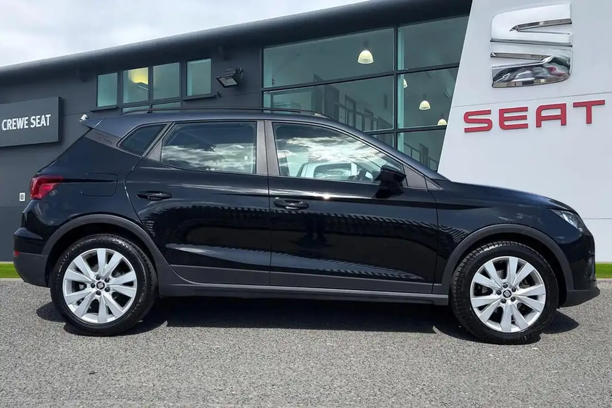 2021-seat-arona-10-tsi-evo-se-technology-big-2