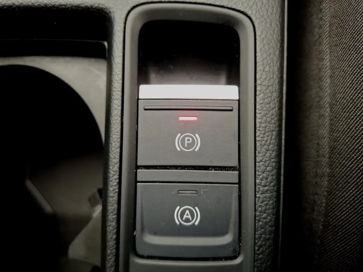 2022-audi-q3-20-35-tdi-sport-station-wagon-s-tronic-big-18