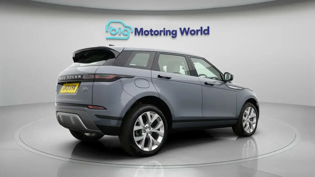 2021-land-rover-range-rover-evoque-15-p300e-se-big-7