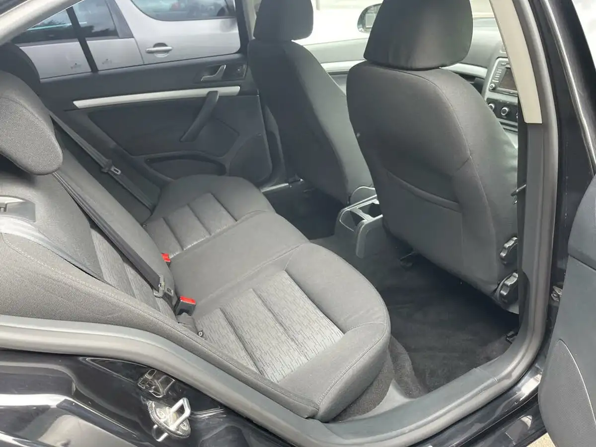 2010-skoda-octavia-14-se-tsi-122bhp-hatchback-big-20