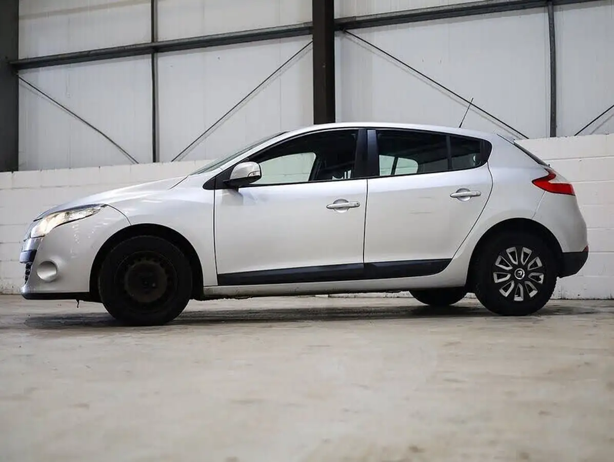 2011-renault-megane-15td-expression-15dci-110-fap-eco-hatchback-5d-big-11