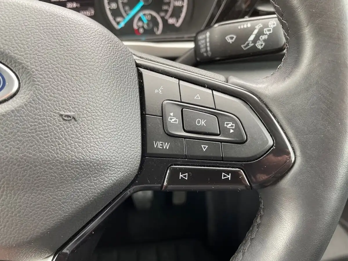 2023-ford-tourneo-connect-20-titanium-big-30