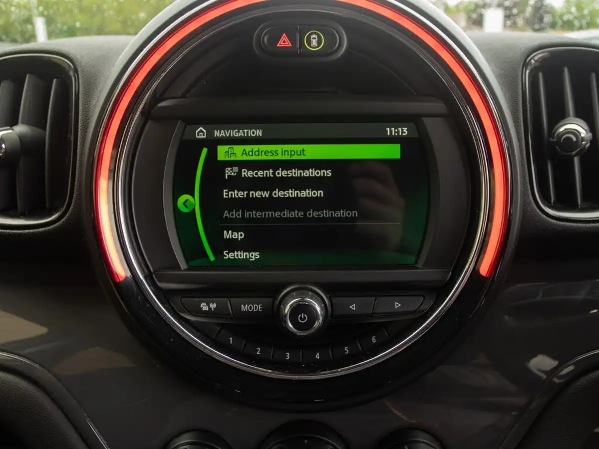 2019-mini-countryman-15-cooper-classic-big-25