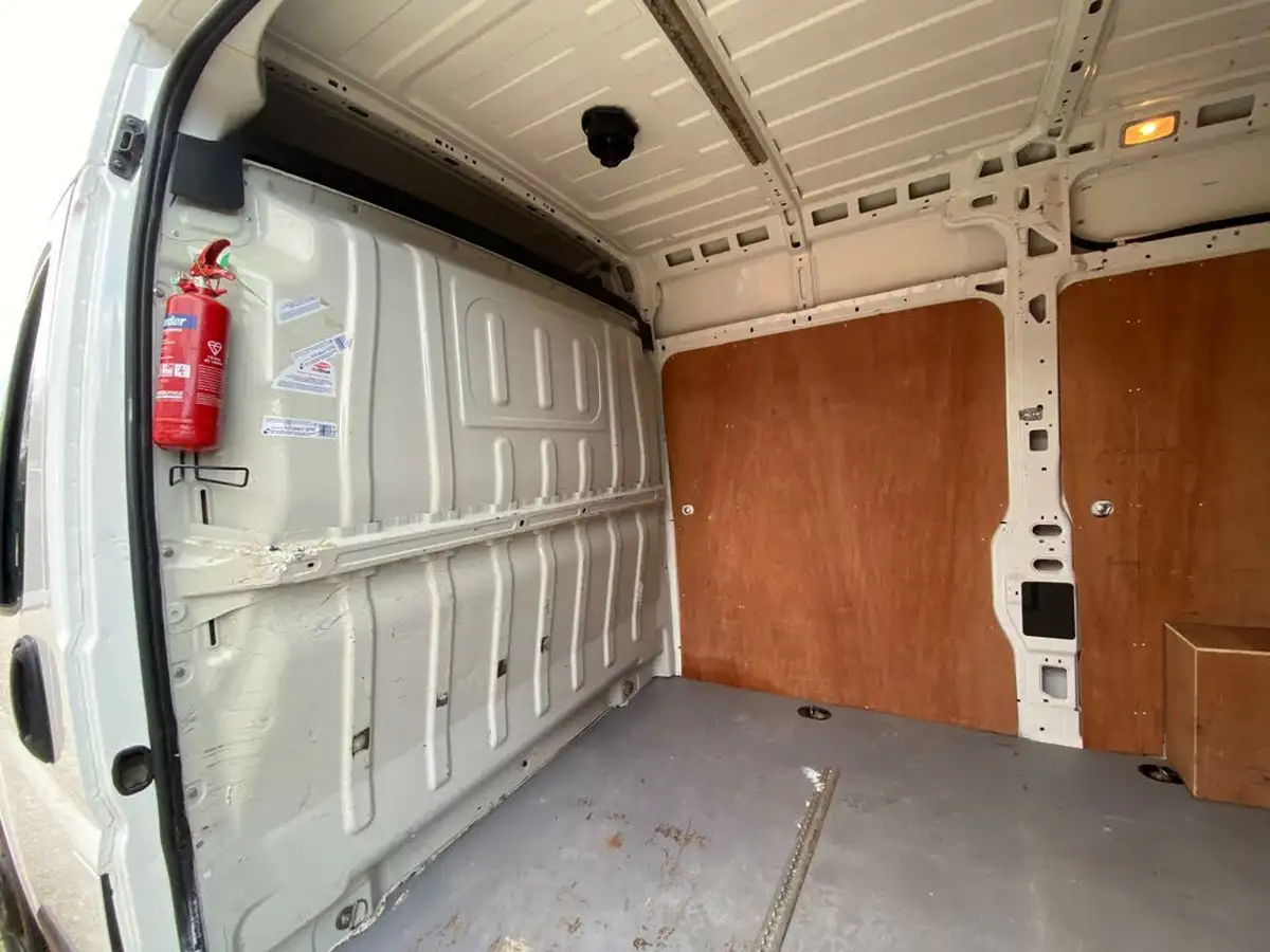 2019-citroen-relay-20bluehdi-35-l2h2-big-36