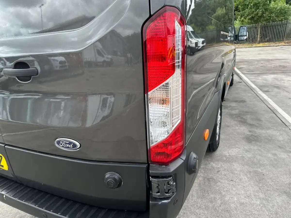 2021-ford-transit-20tdci-350-l4h3-limited-185pseu6dt-big-33