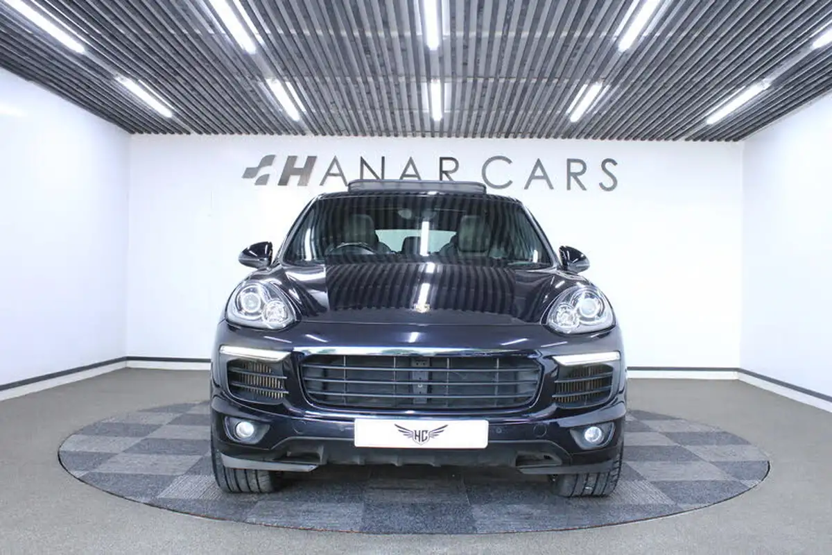 2016-porsche-cayenne-30td-big-36
