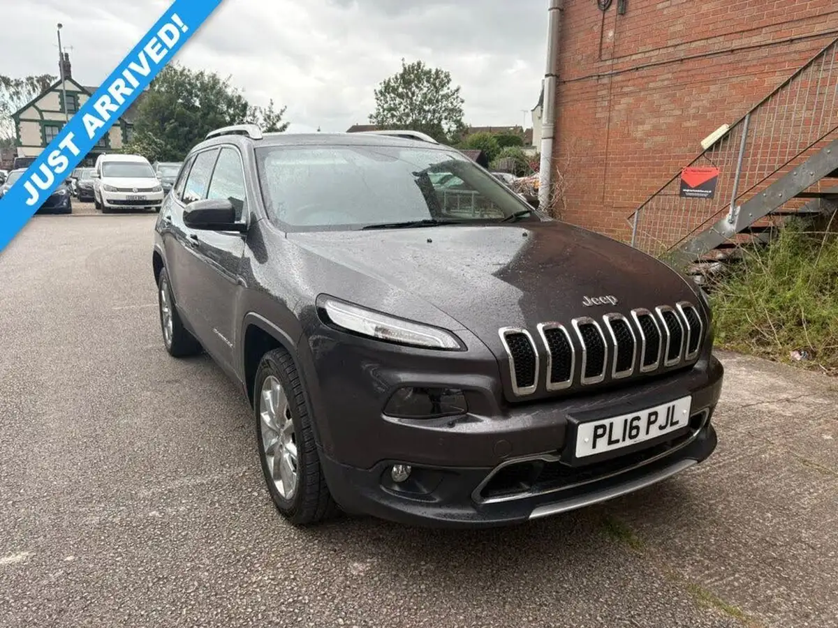 2016-jeep-cherokee-22multijet-ii-limited-ss-big-0