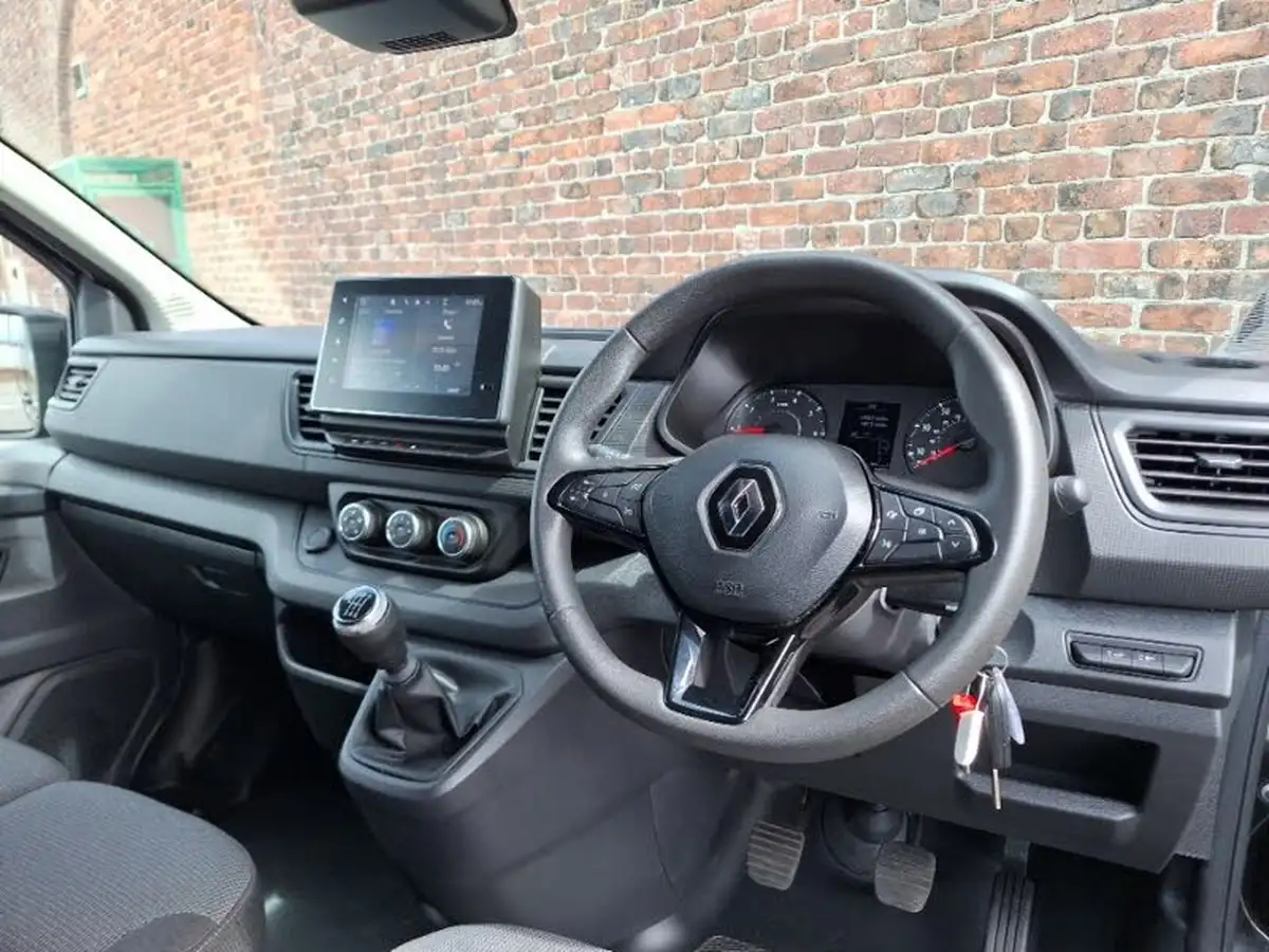 2023-renault-trafic-20dci-sl30-130-advance-eu6d-big-2