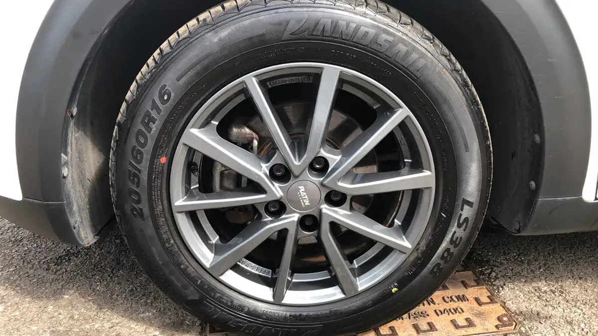 2019-kia-niro-16-gdi-2-big-14