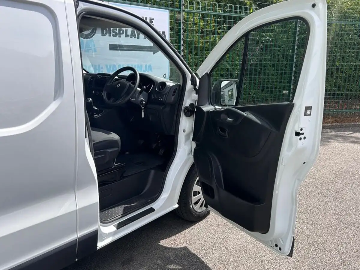 2021-renault-trafic-20dci-sl28-energy-120-business-big-10