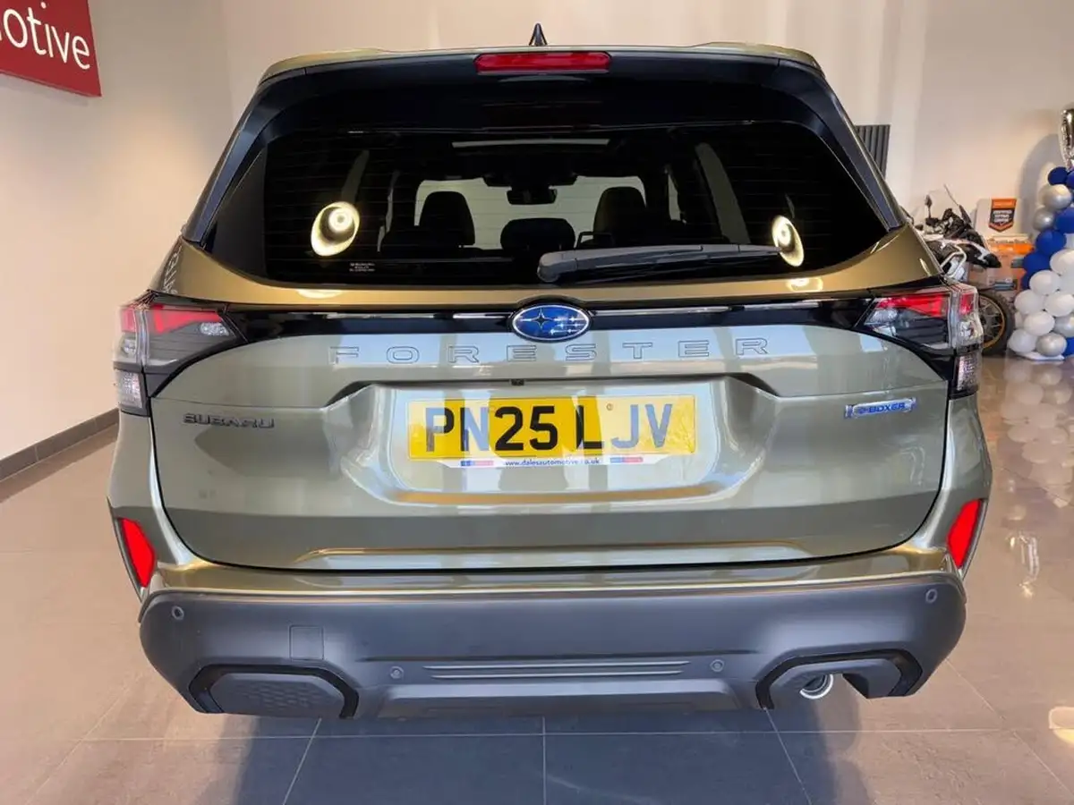 2025-subaru-forester-20-e-boxer-touring-big-6