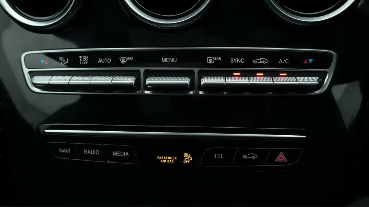 2020-mercedes-benz-c-class-20d-c220d-sport-edition-premium-plus-saloon-4d-big-12
