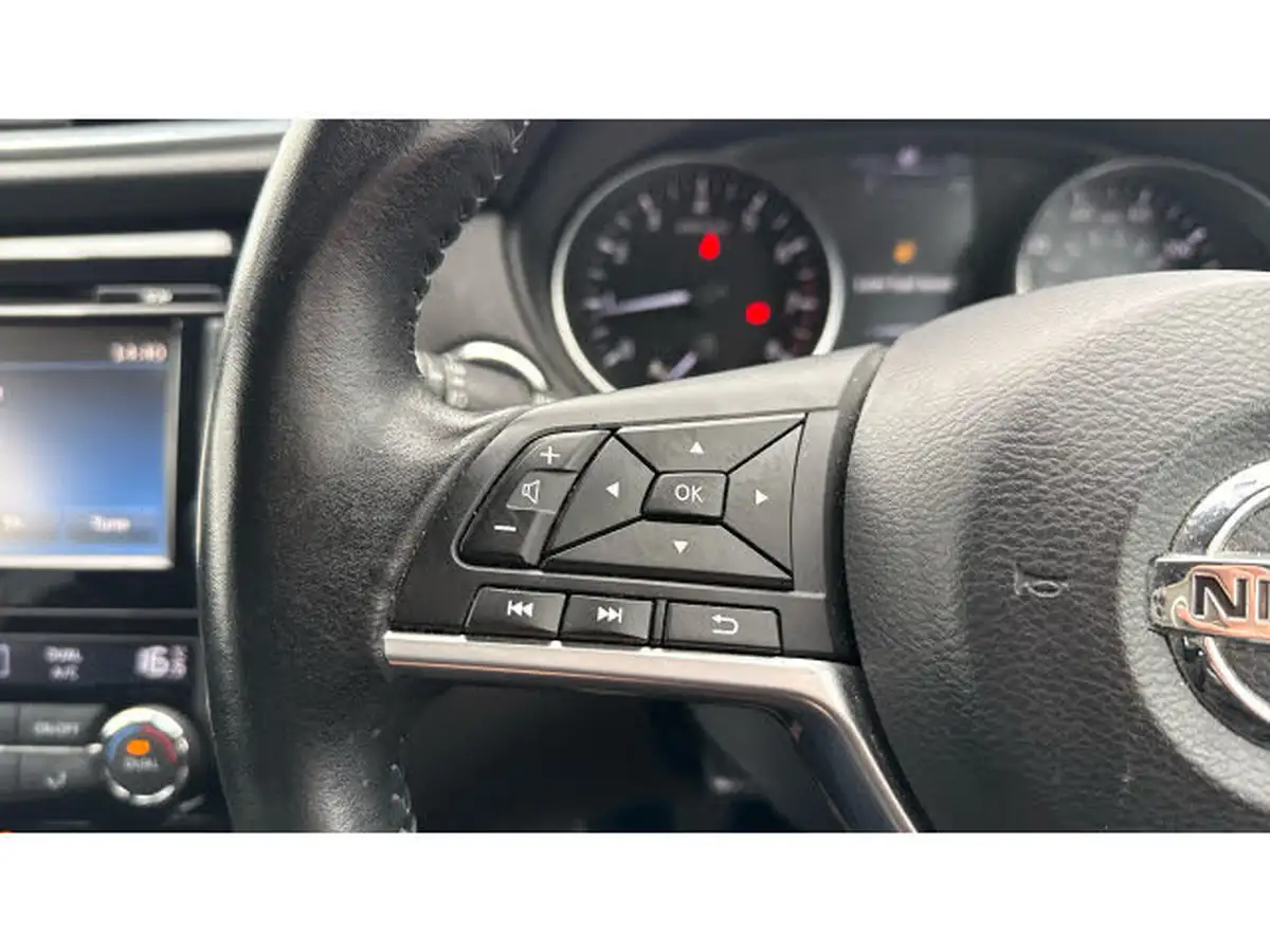 2018-nissan-qashqai-12-dig-t-n-connecta-big-21