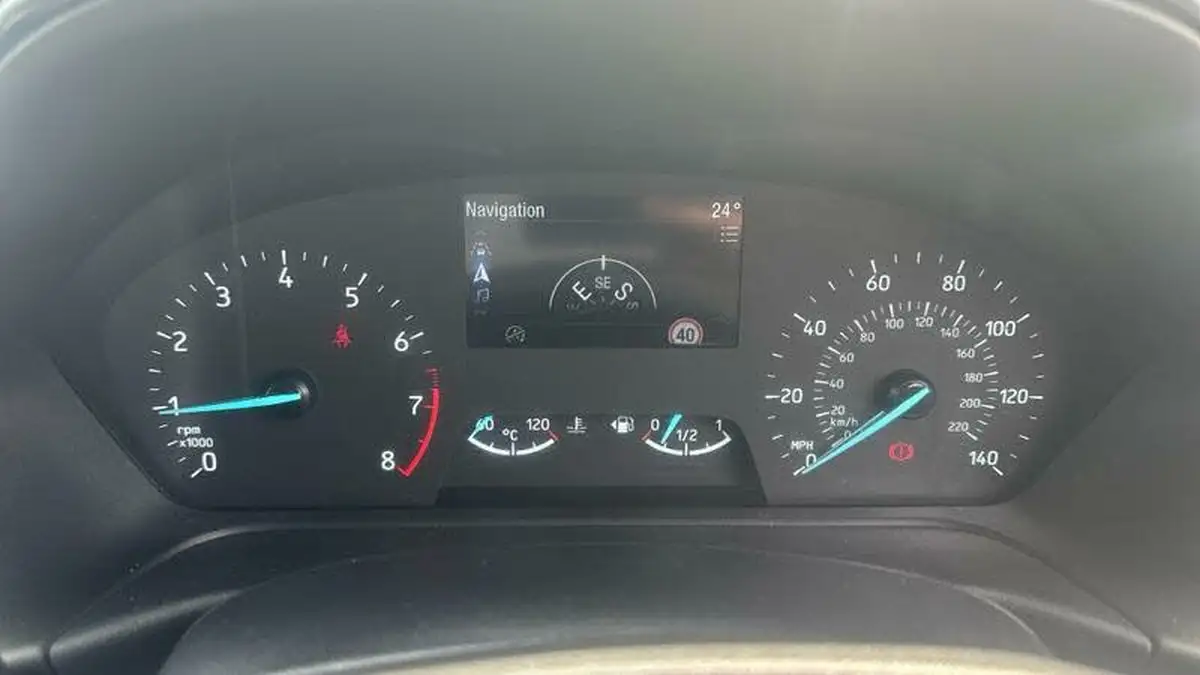 2022-ford-fiesta-10t-st-line-100ps-5d-big-38