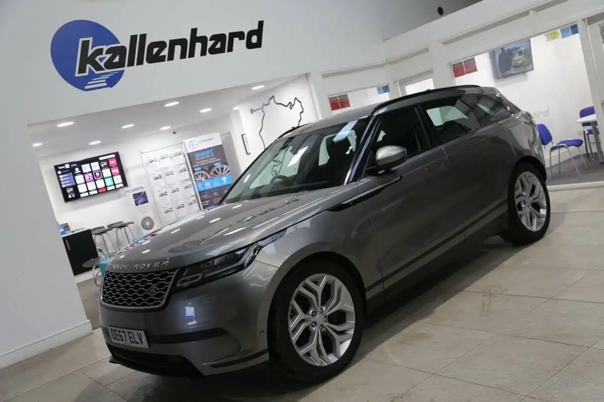 2017-land-rover-range-rover-velar-30-p380-hse-big-8