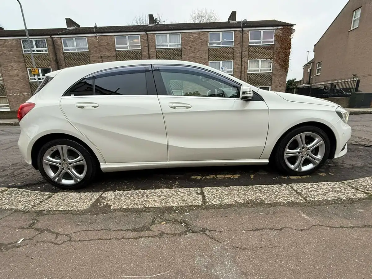 2014-mercedes-benz-a-class-big-52