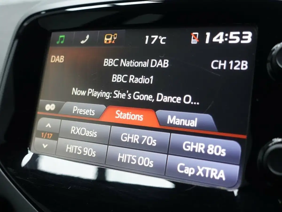 2019-toyota-aygo-10-vvt-i-x-play-tss-big-28