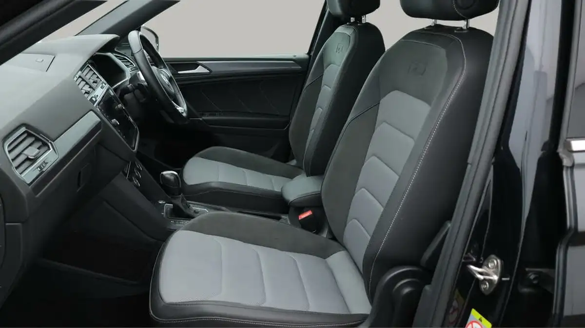 2020-volkswagen-tiguan-allspace-15-tsi-r-line-tech-big-14