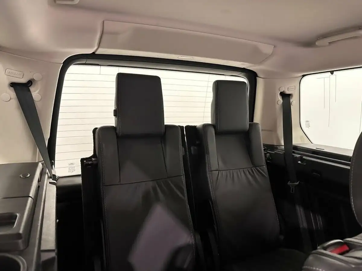 2016-land-rover-discovery-30-sd-v6-se-big-24