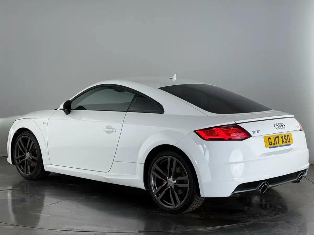 2017-audi-tt-coupe-20tdi-ultra-s-line-big-3