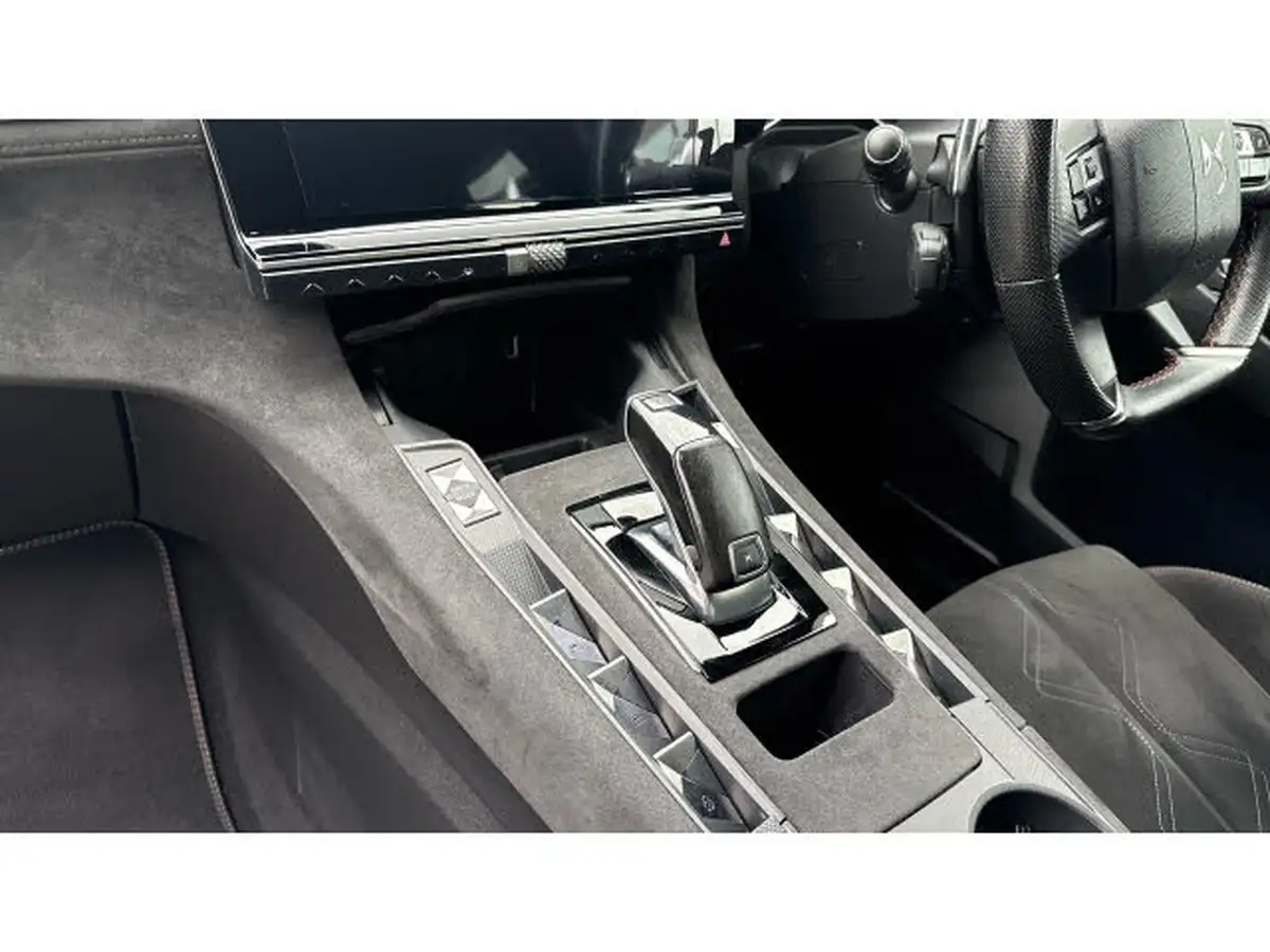 2019-ds-ds-7-crossback-20bluehdi-performance-line-big-12