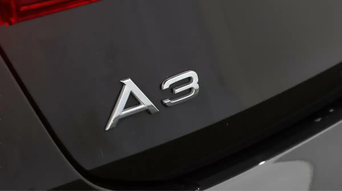 2022-audi-a3-10-30-tfsi-s-line-sportback-5d-big-21